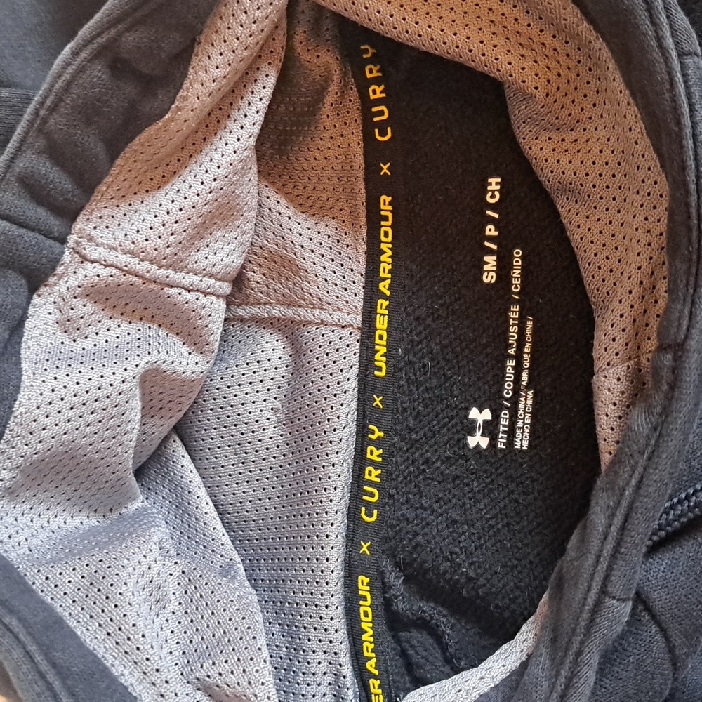 Under Armour Small Men's Curry Hoodie - Picture 2 of 7